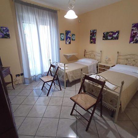 I Fiori Di Amina Le Viole Hotel Pietramelara Exterior foto