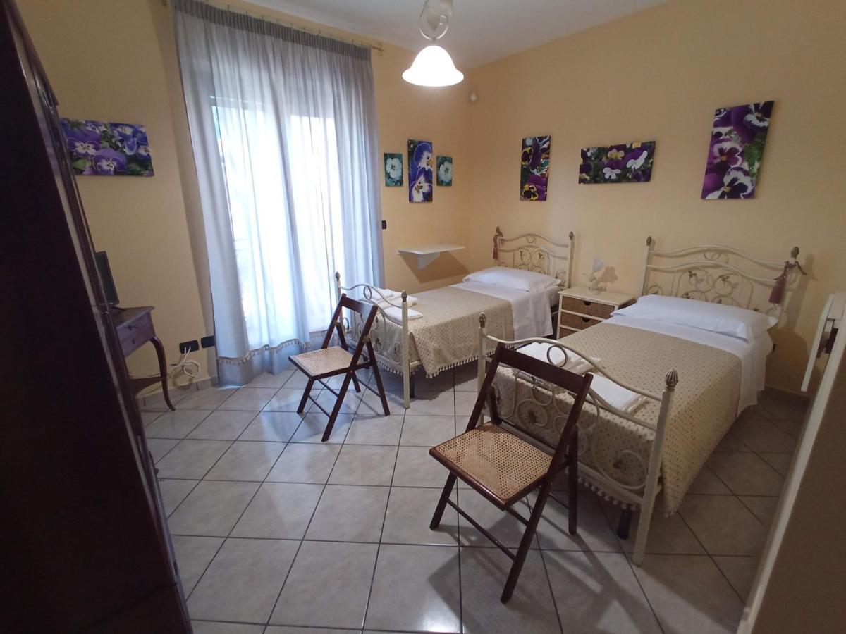 I Fiori Di Amina Le Viole Hotel Pietramelara Exterior foto